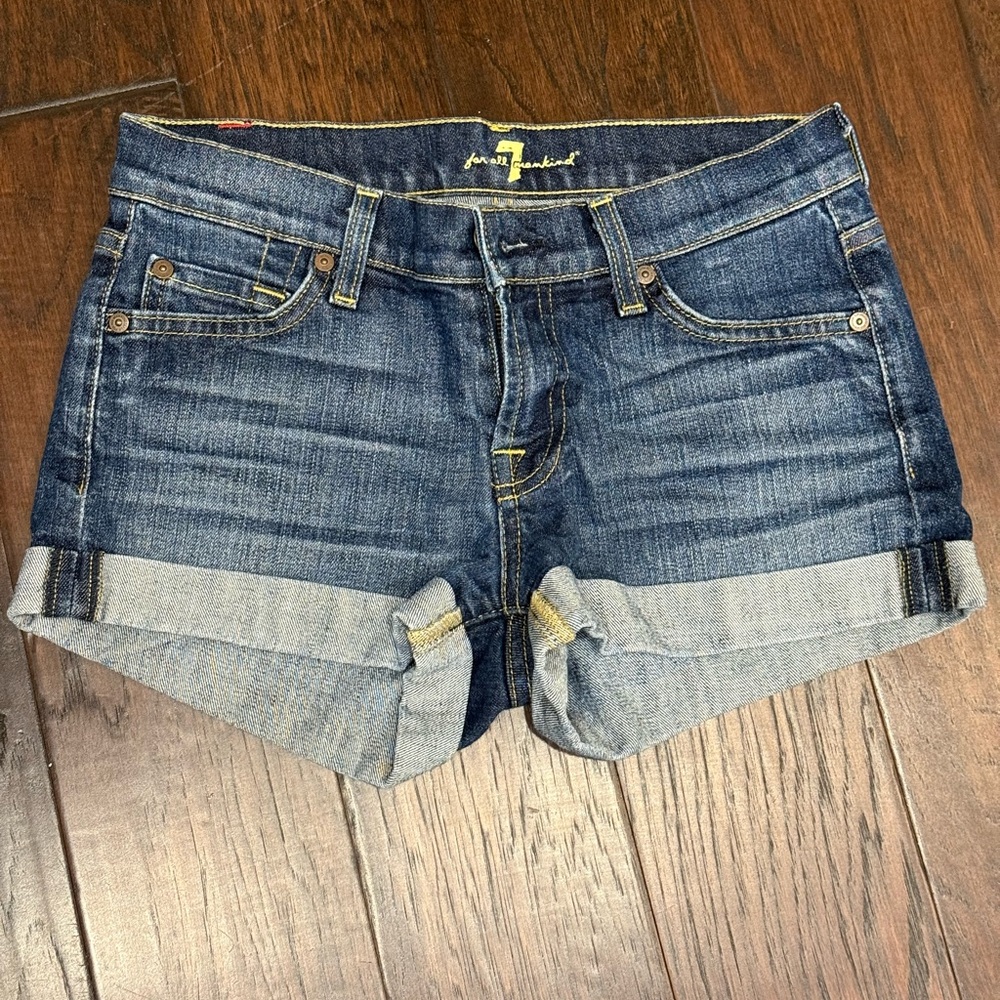 7 For All Mankind Dark Blue denim roll short - Picture 4 of 5